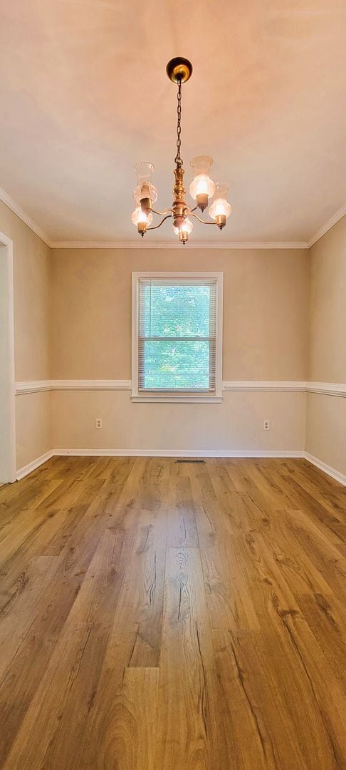 Building Photo - Large 3 bedroom rancher on huge lot off of...