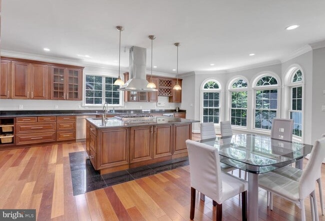Primary Photo - 6529 Fairlawn Dr