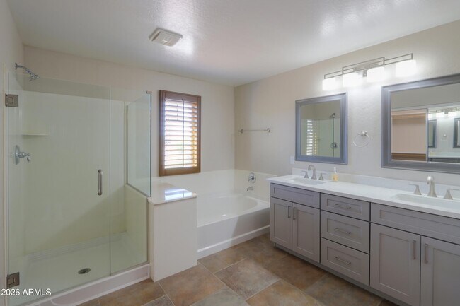 Building Photo - 39147 N Luke Ln