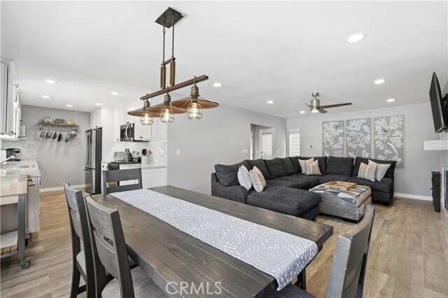 Building Photo - 116 5th Pl