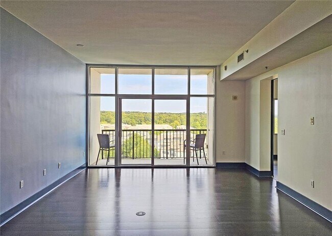 Building Photo - 4561 Olde Perimeter Way