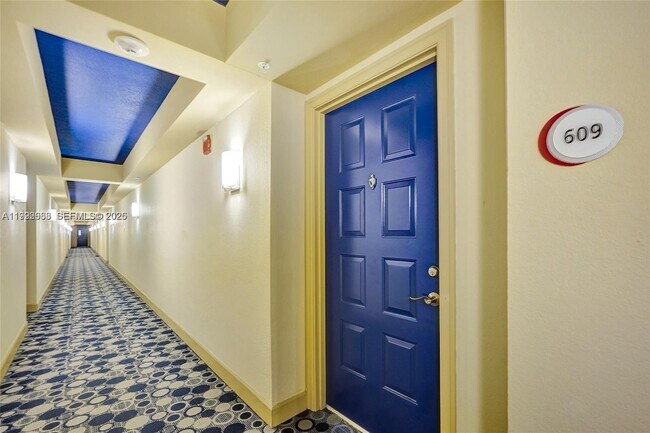 Building Photo - 1830 Radius Dr