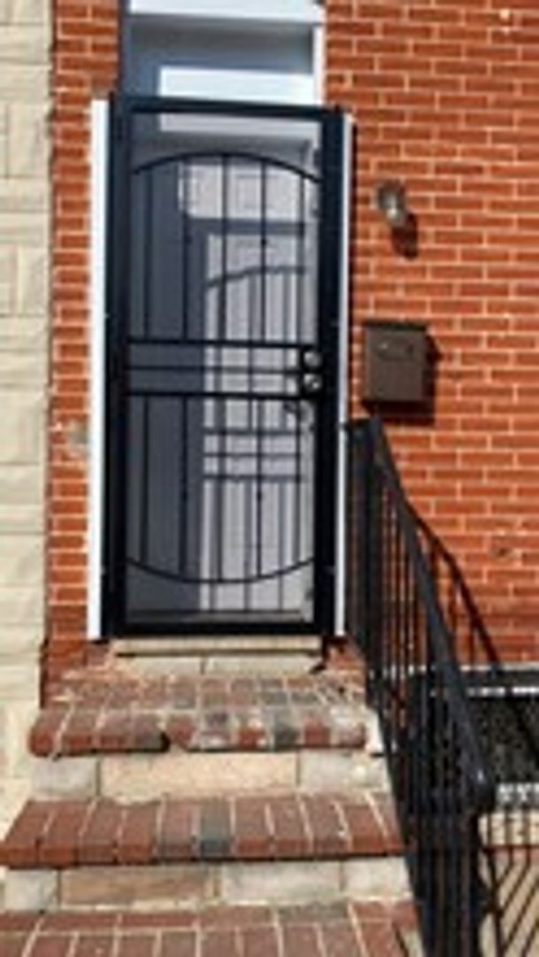 Building Photo - 1170 Washington Blvd