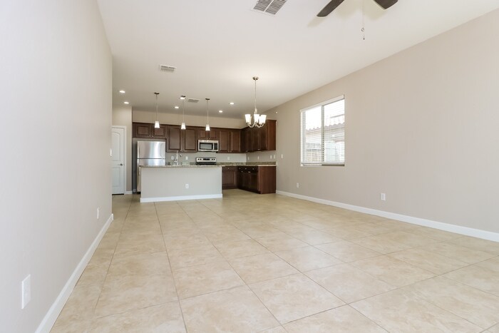Building Photo - 23775 W Magnolia Dr