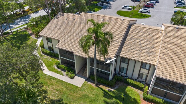 Building Photo - 2703 SW Matheson Ave