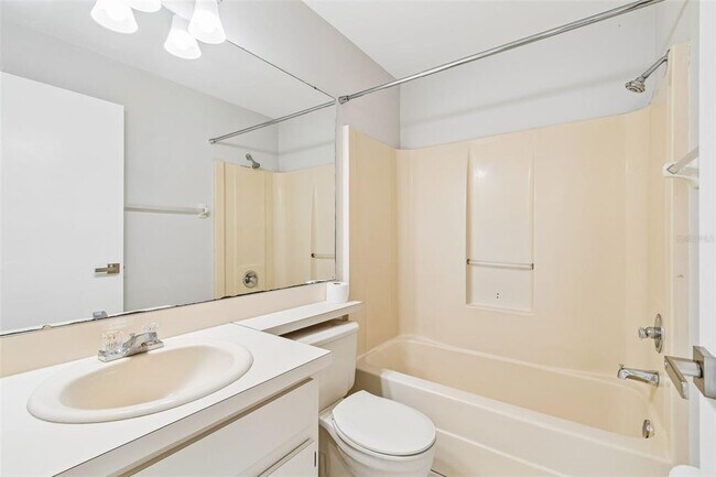 Building Photo - 10105 Sea spray Pl
