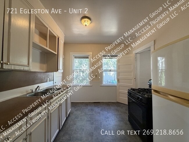 Building Photo - 721 Egleston Ave