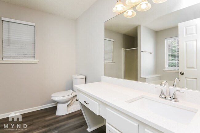 Building Photo - 707 Denver Ct