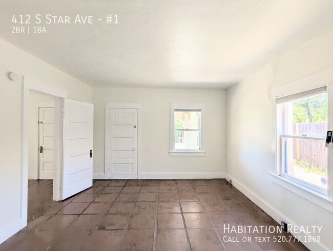 Building Photo - 412 S Star Ave