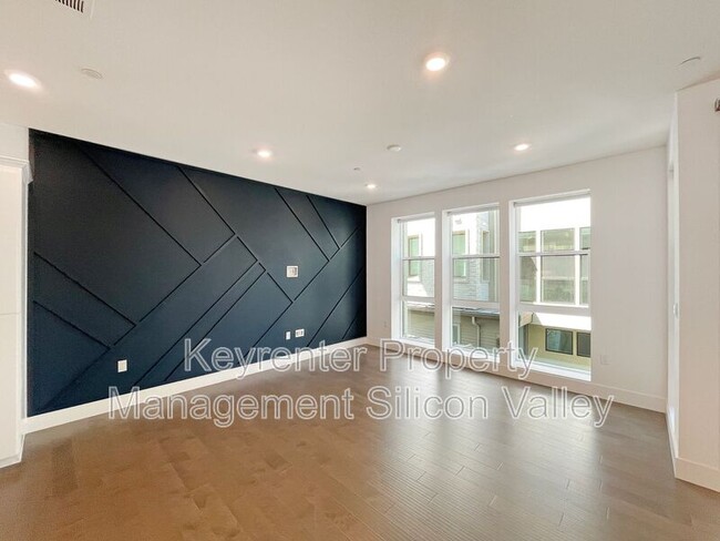 Building Photo - 3030 Boyter Pl