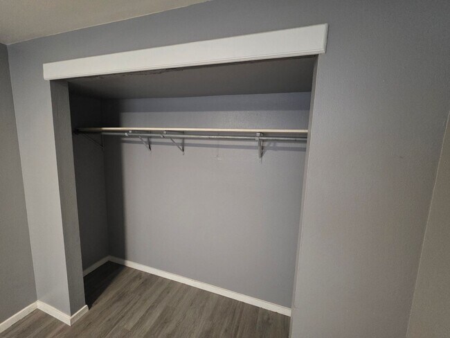 Building Photo - Ferron Rental