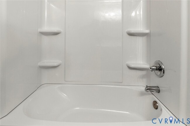 Building Photo - 7604 Roscommon Ct