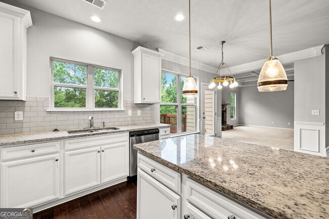 Building Photo - 361 Granite Way