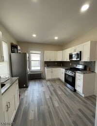 Building Photo - 22 Norwood St