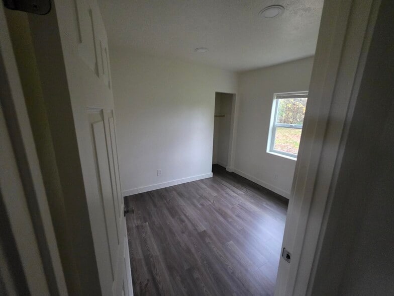 Building Photo - 12765 Clow Corner Rd