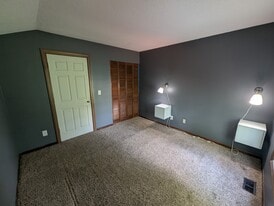 Building Photo - 6230 Crofton Dr