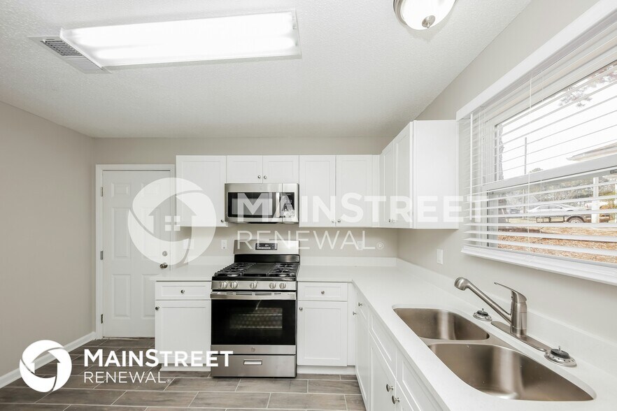 Building Photo - 4599 Rugosa Way