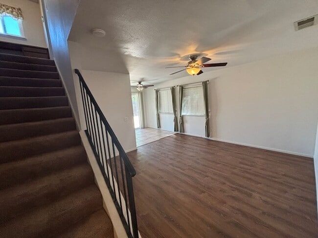 Building Photo - 2150 W. Hamitlon Ave., El Centro