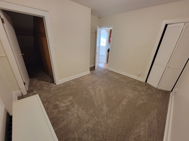Building Photo - Coming Soon! - 1 BED 1 BATH