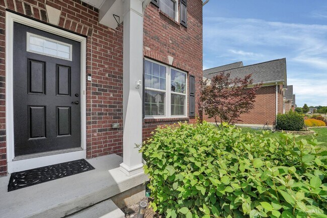 Building Photo - 6468 Holly Ln