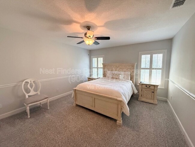 Building Photo - 12784 Cattail Pond Cir S