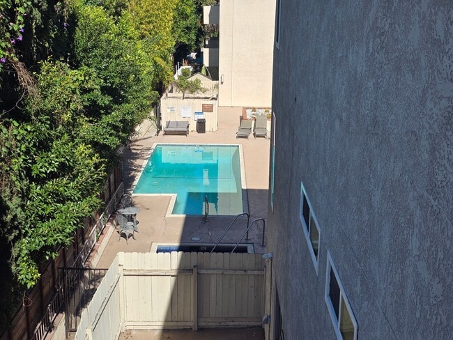 Building Photo - 4705 Kester Ave