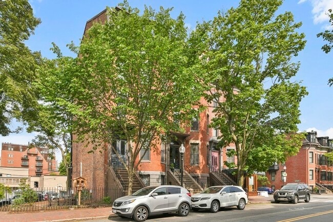 Building Photo - 25 Dartmouth St