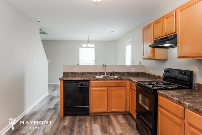 Building Photo - 130 Dormont Dr NE