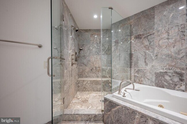 Building Photo - 1881 N Nash St