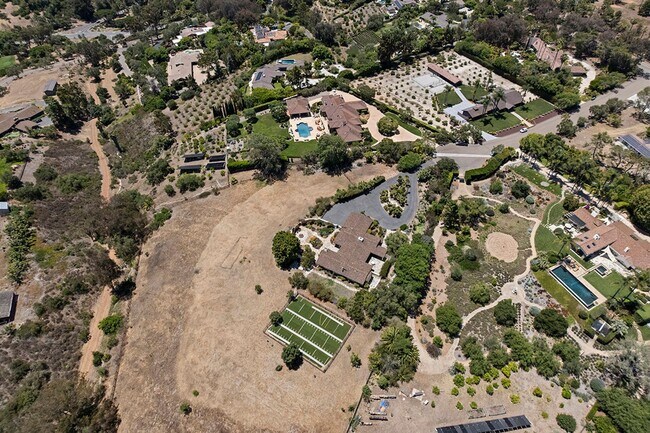 Building Photo - This Beautiful Hacienda Style Home combine...