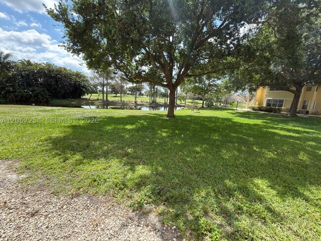 Building Photo - 12760 Vista Isles Dr