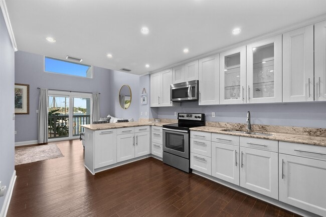 Building Photo - 909 S Ponce De Leon Blvd