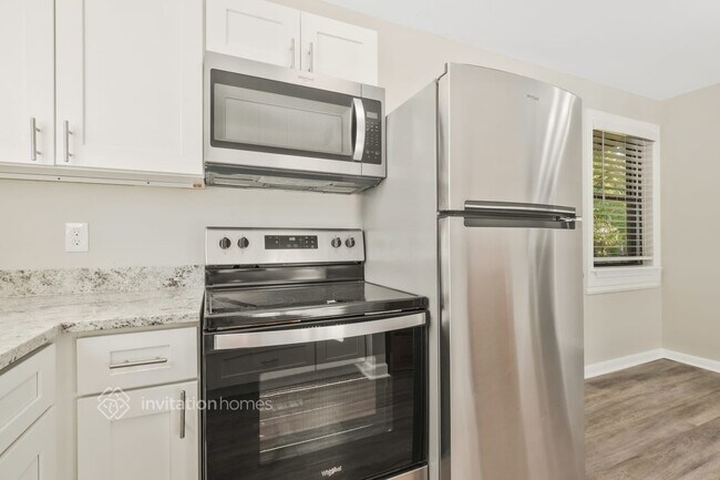 Building Photo - 6727 Calvados Ave