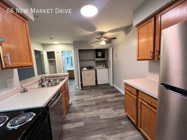 Building Photo - 68 New Market Dr