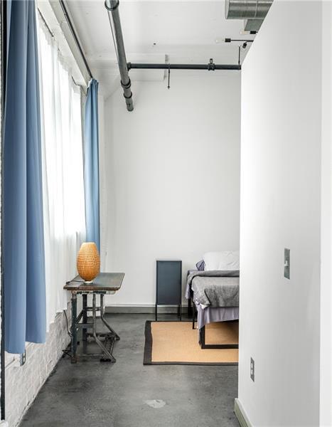 Building Photo - 426 Marietta St NW