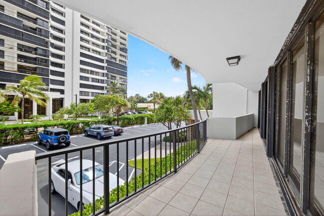 Building Photo - 4200 N Ocean Dr