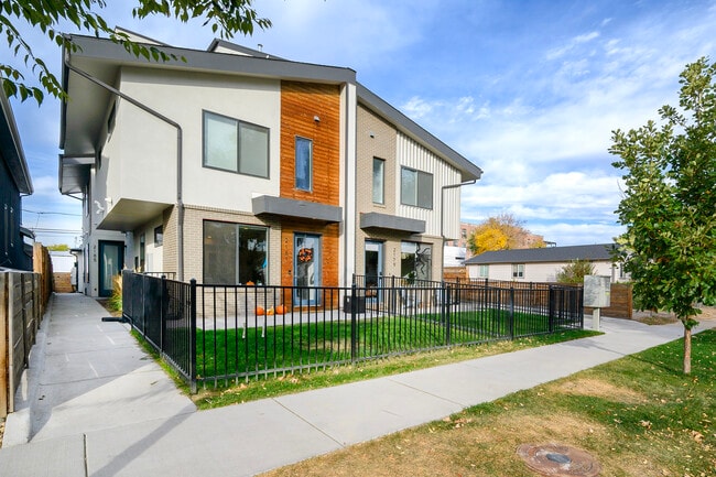 Property - 2185 S Cherokee St