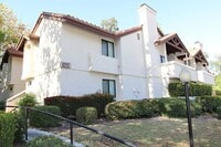 Building Photo - 8313 Vineyard Ave