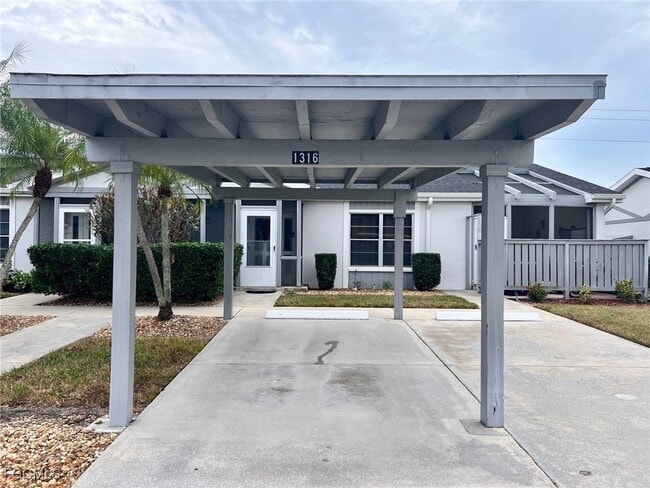 Building Photo - 1316 Sandtrap Dr N