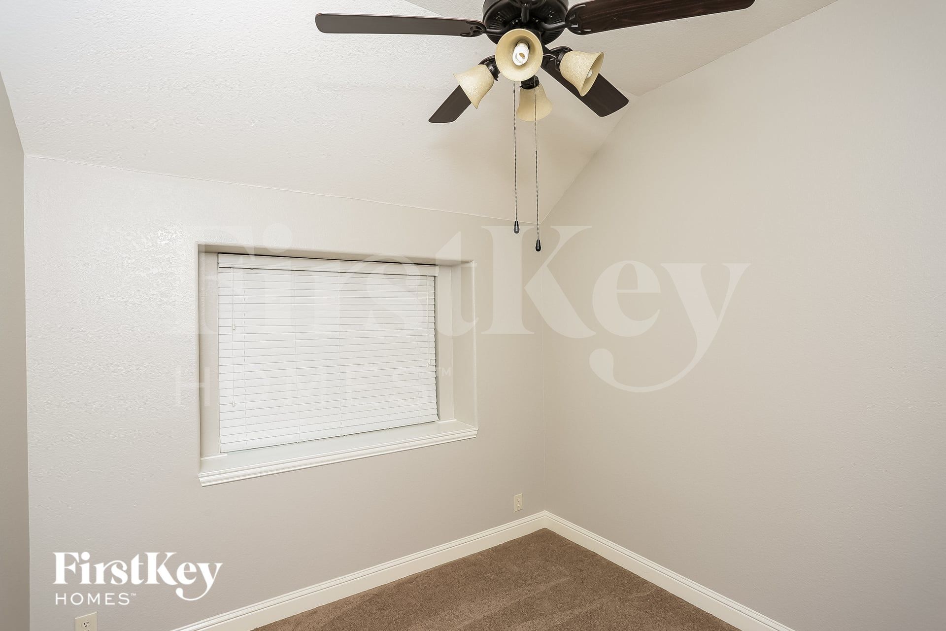 Building Photo - 921 Loftin St