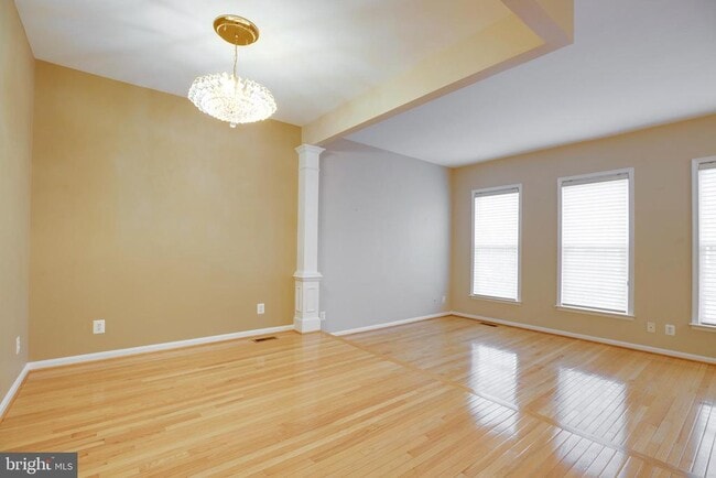 Building Photo - 4609 Fair Valley Dr