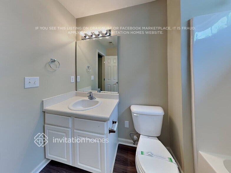 Building Photo - 927 Spring Meadow Dr