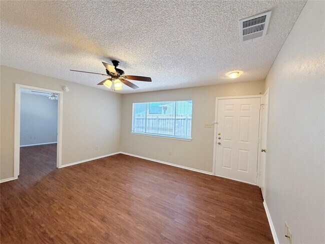 Building Photo - 12102 Arrowwood Dr