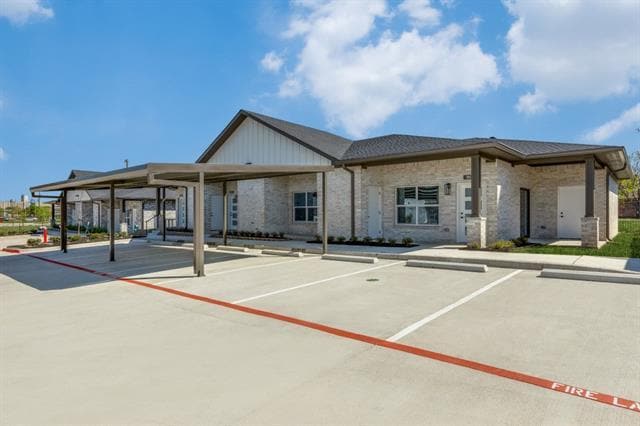 Building Photo - 820 W McLeroy Blvd