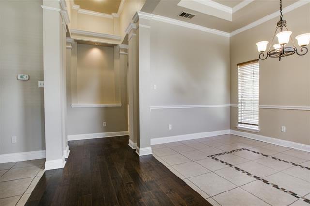 Building Photo - 5113 Teddington Park Dr