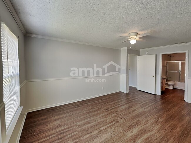 Building Photo - 1316 Clove Ct