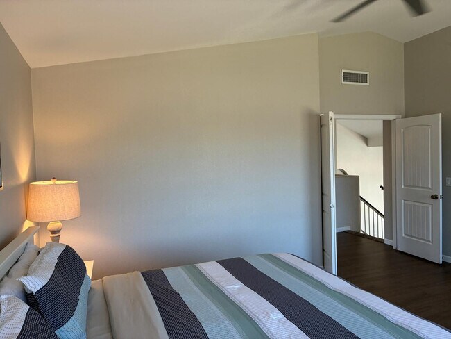 Building Photo - 13717 N 80th Ave