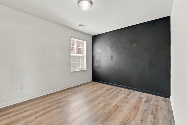 Building Photo - 129 Zulabelle Ct
