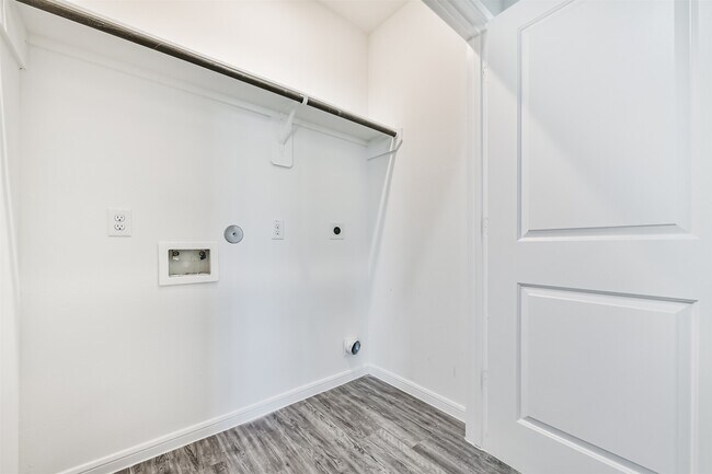 Building Photo - 3216 Walden Breeze Ct