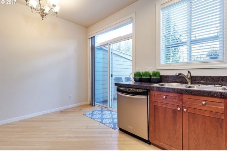 Building Photo - 9041 SW Rystadt Ln